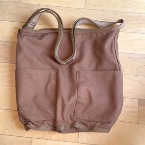 Everlane Canvas Lantern Bag